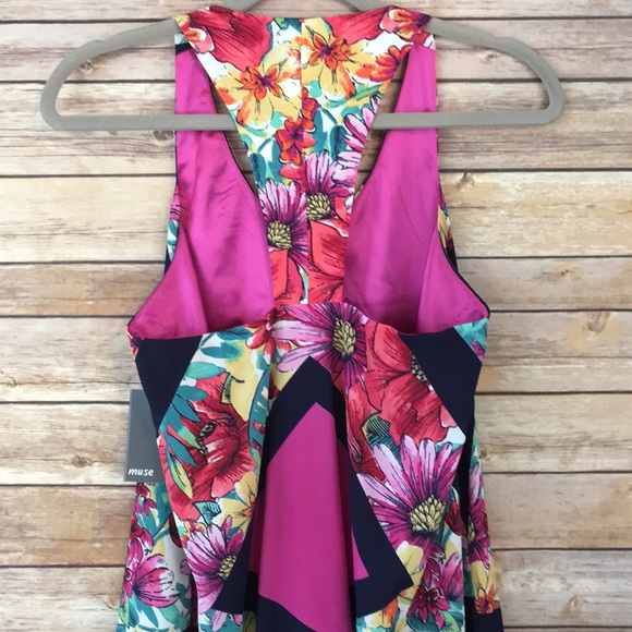 NWT Muse flowy floral sleeveless dress - Picture 3 of 7